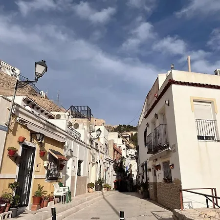 En Casco Antiguo De * Аликанте