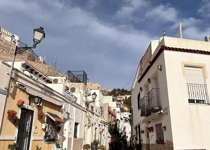 En Casco Antiguo De * 阿利坎特
